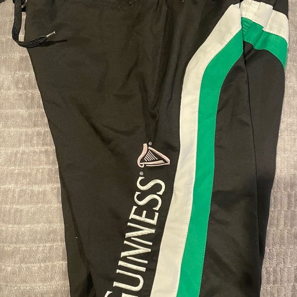 Guinness Black and White Board Shorts for Men Large - Picture 5 of 6